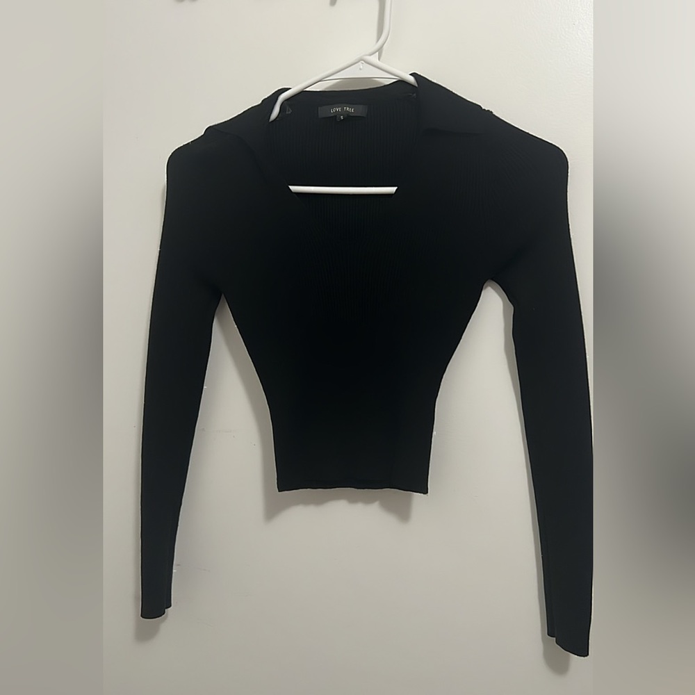 Black long sleeve shirt